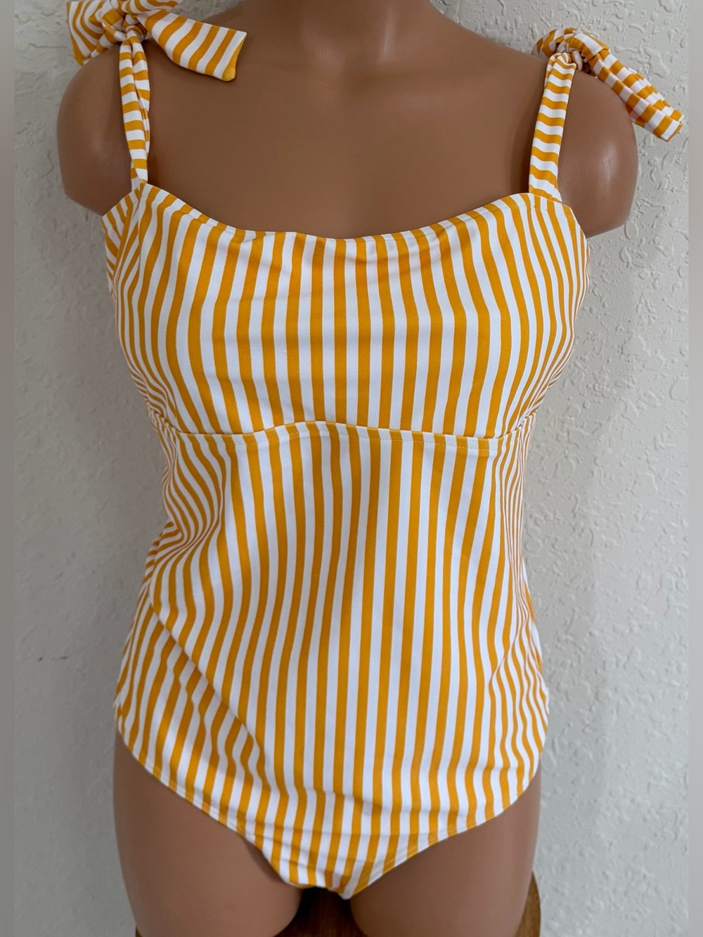 Albion Cabana one piece swimsuit - Picture 7 of 12